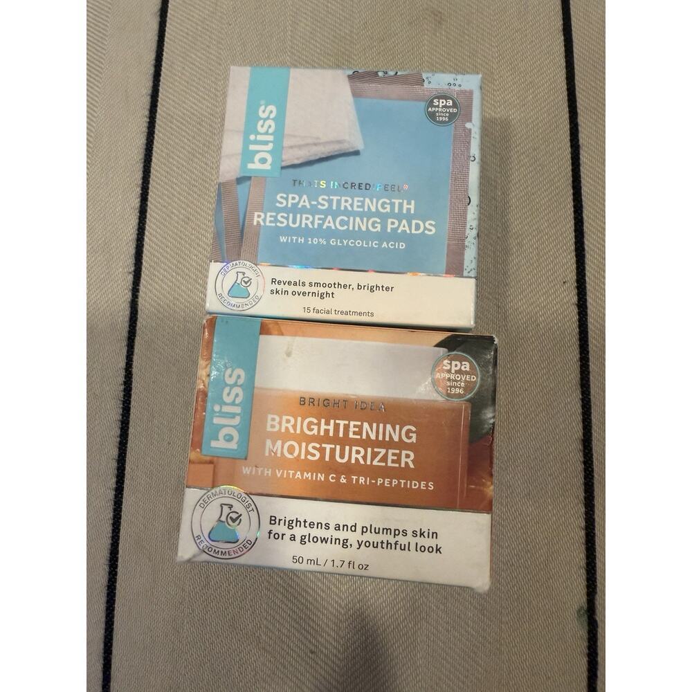 2 Pc Set Bliss Brightening Moisturizer & 15 Resurfacing Pads No Exp New & Unused